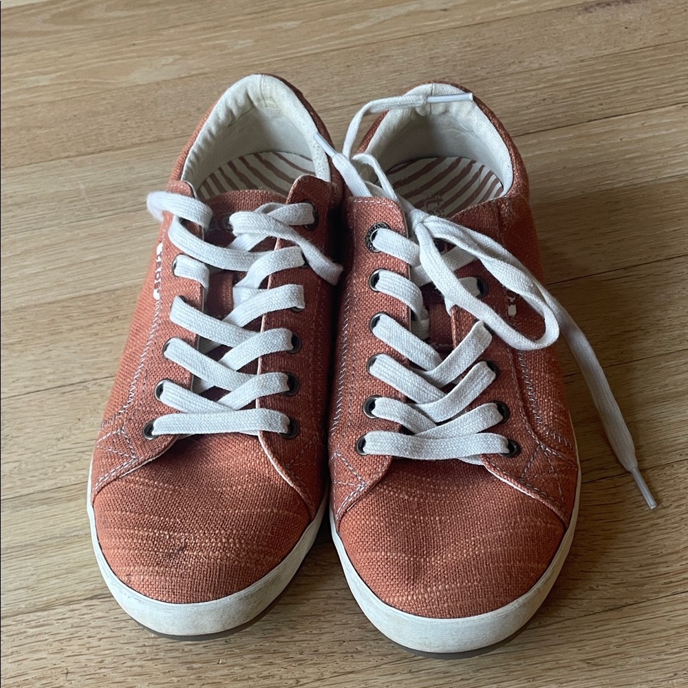 Taos Star Orange Canvas Sneakers